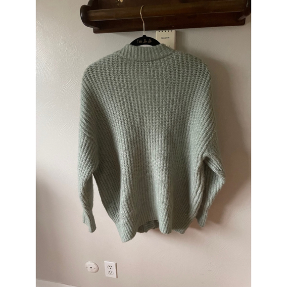 Zara- chunky sweater- seafoam green- button down- size M - Picture 2 of 5